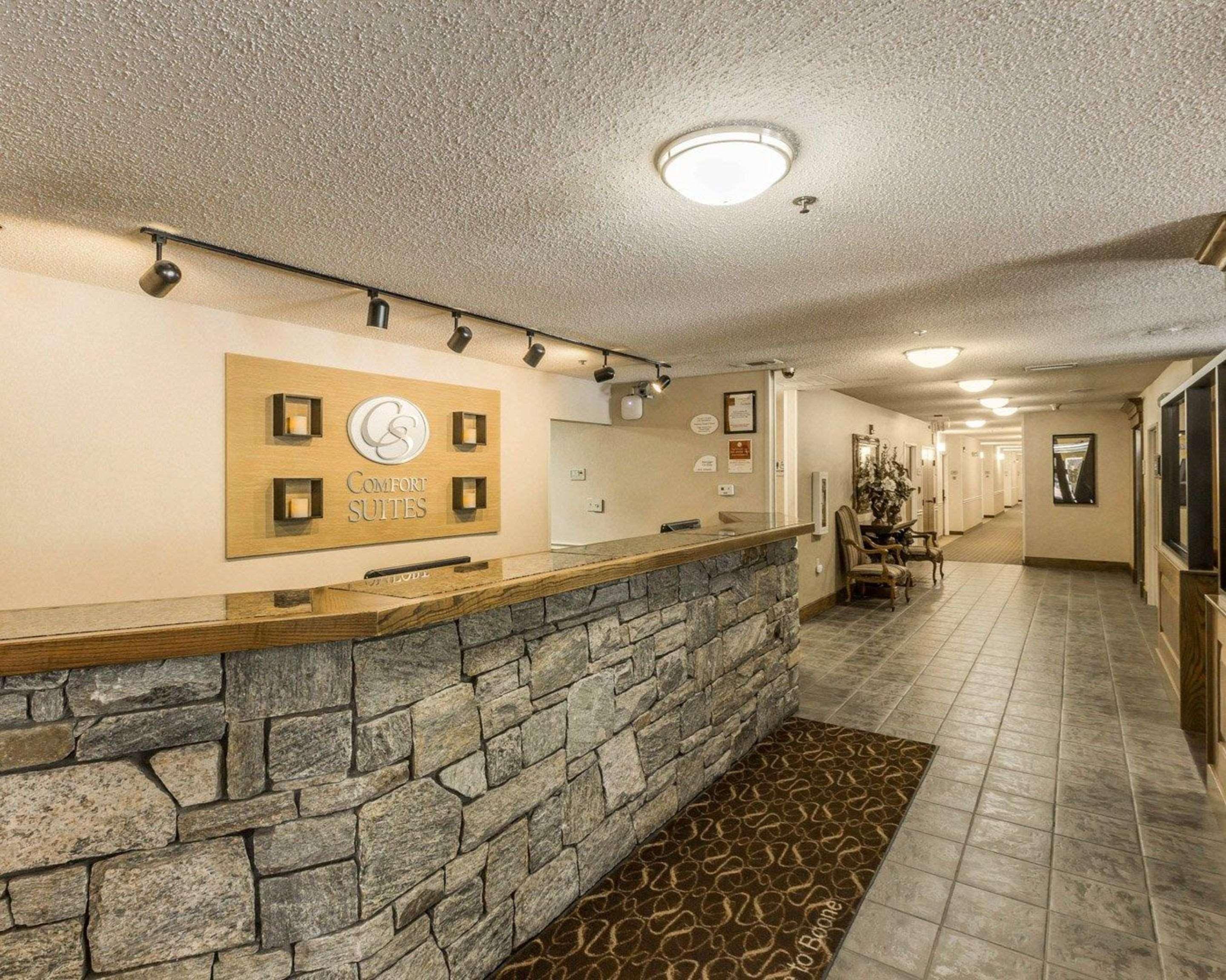 Comfort Suites Boone - University Area Extérieur photo